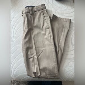 Dockers Men's Khaki Chinos